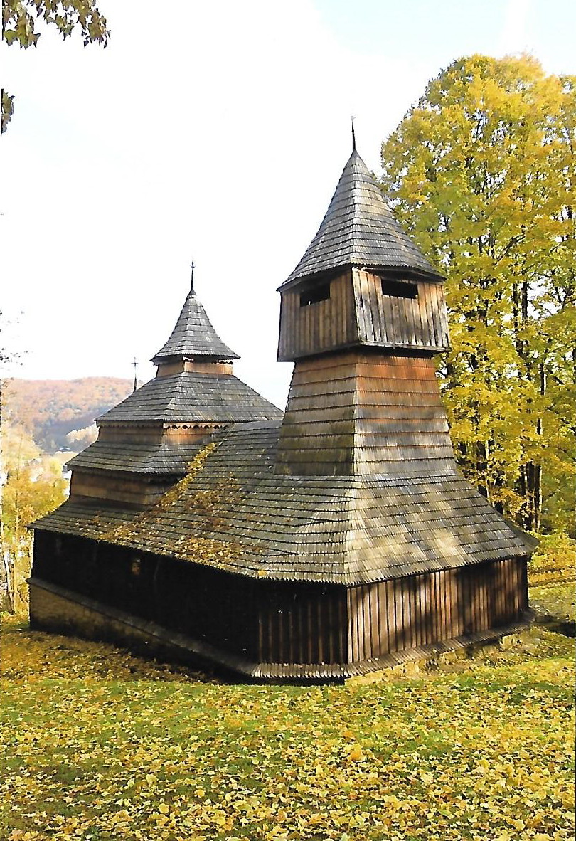 Lukov front view